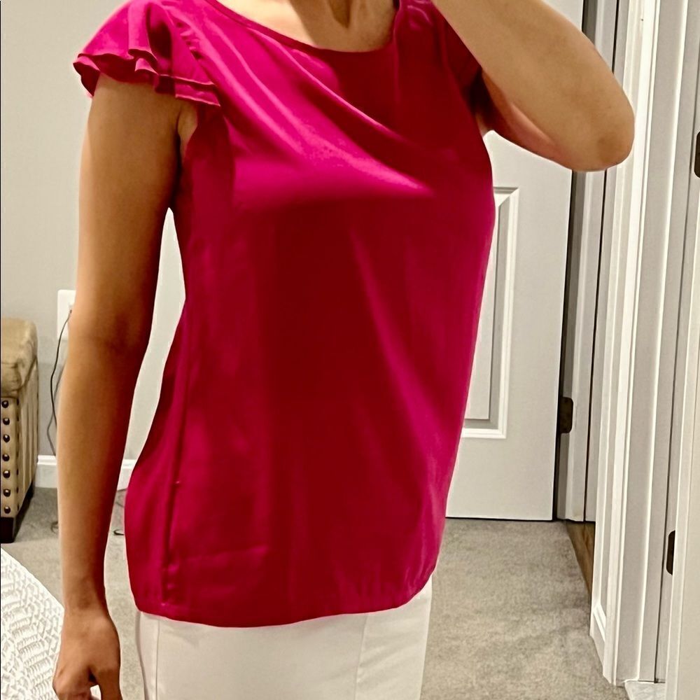 Beautiful Fuchsia Color Top. Size S - Picture 2 of 3